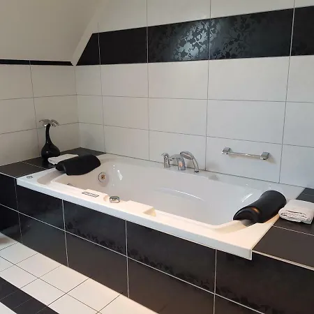 Groepsaccommodatie Heuvelland Oaze * Heijenrath